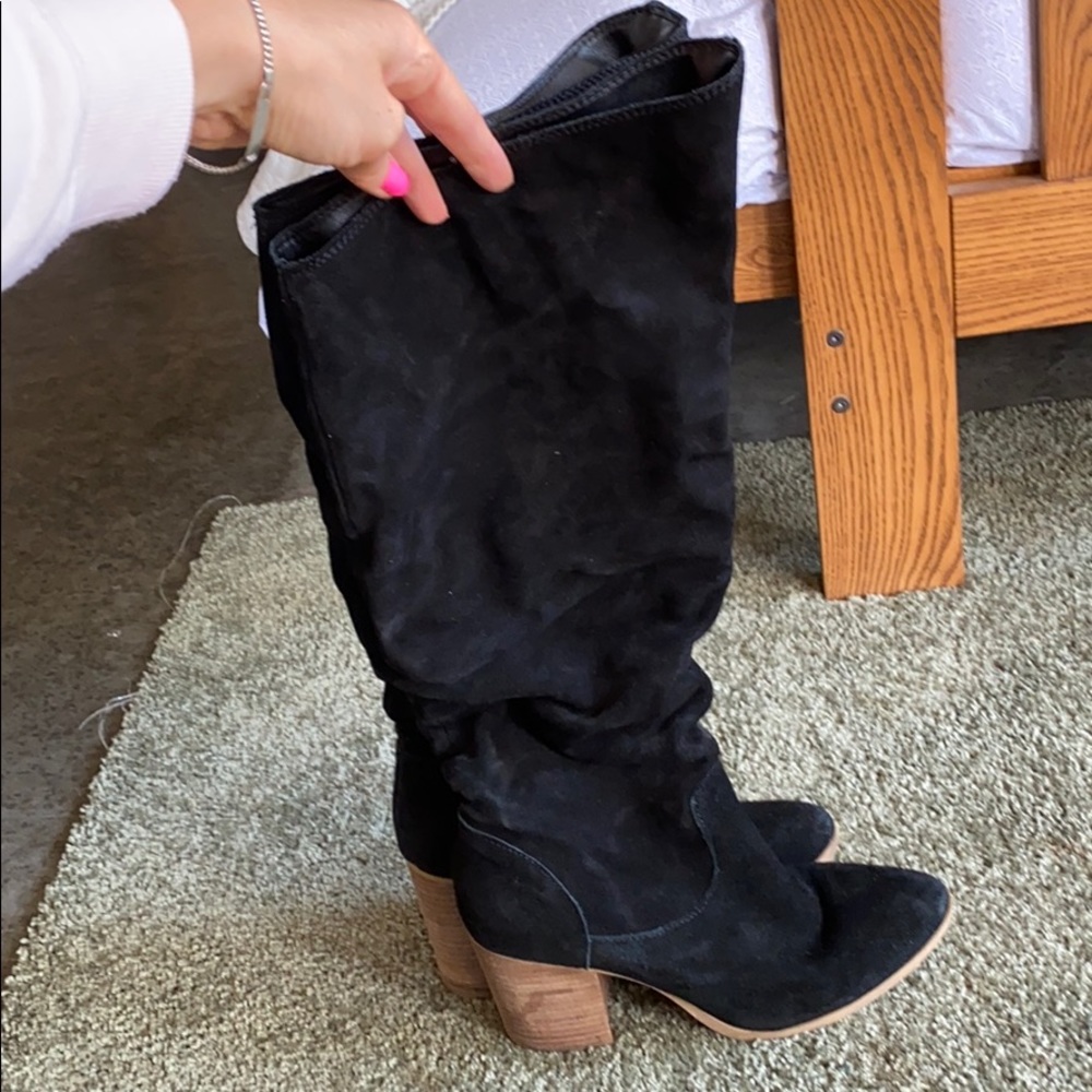Knee high slouch boot
